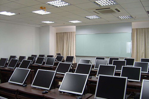 黑龍江計算機一級學校中的計算機技術開發